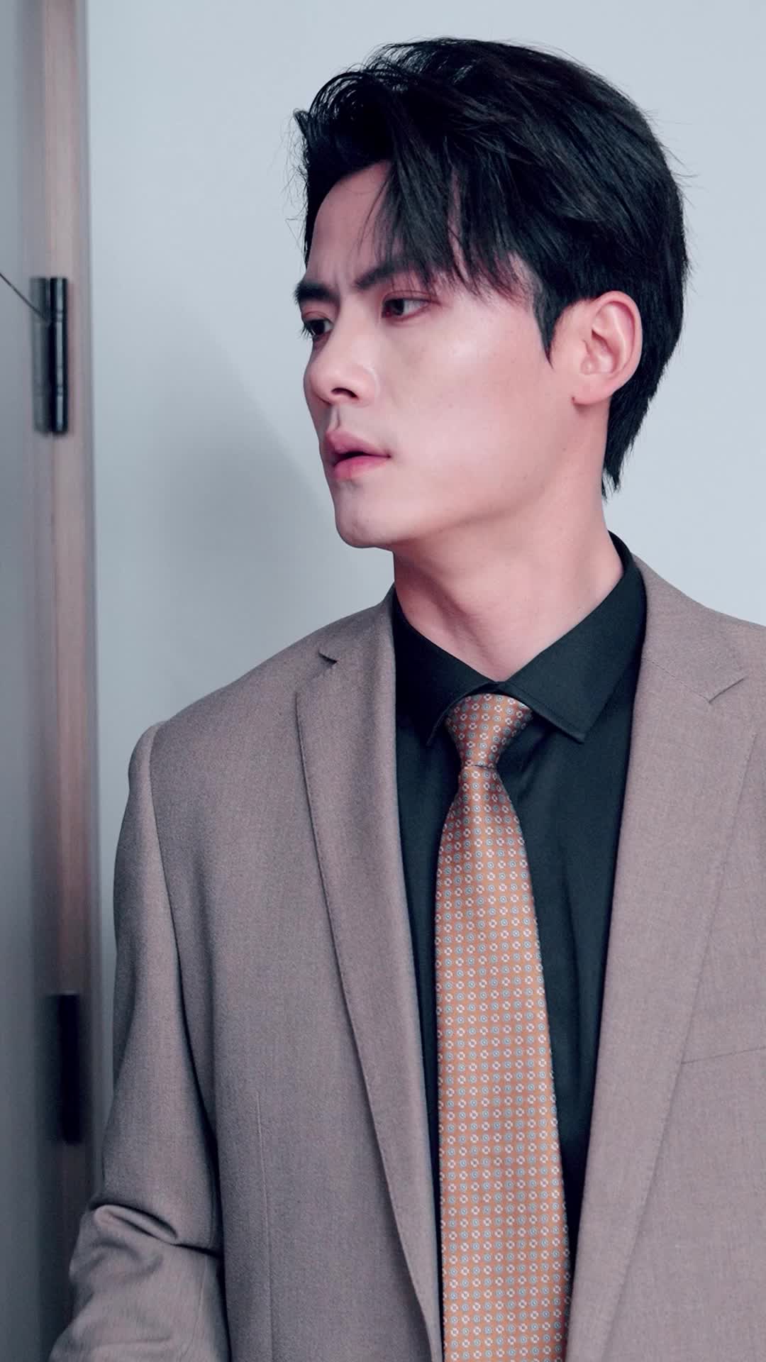 43. Bölüm - Yıldızlar Altında İhanet